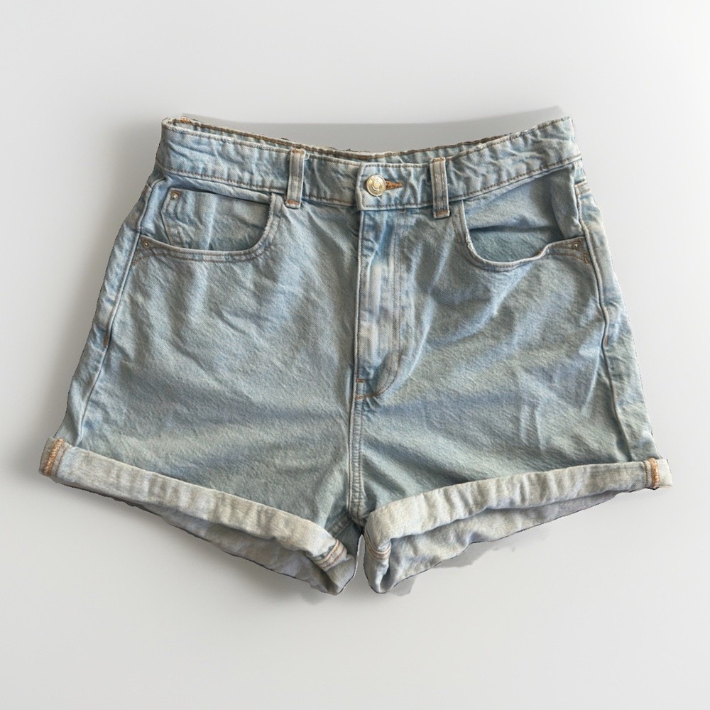 Zara Women's Denim Shorts Size 6 Light Wash High Rise Cuffed Hem
